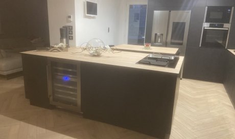 Création et installation de meuble de cuisine avec ilot central clé en main à Châteauneuf-sur-Isère